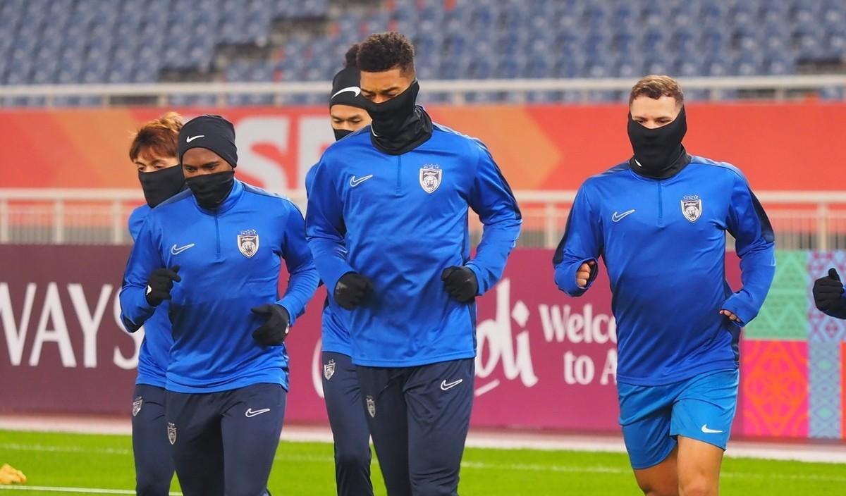 关于上海申花围绕NBA常规赛伤情更新新疆广汇赛前再遭质疑，埃因霍温遗憾出局看傻球迷的信息